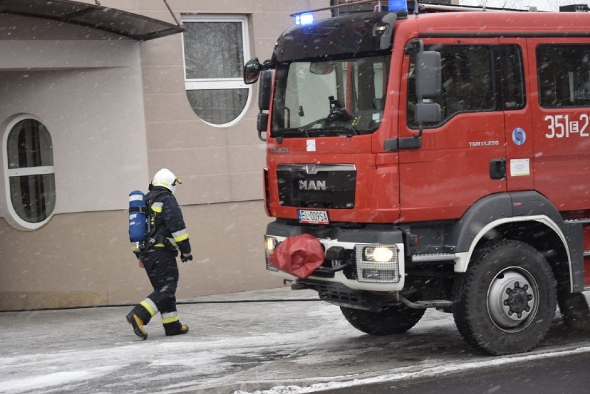 Pożar w zakładzie Chojecki wybuchł przed godziną 14