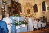 Mieszkańcy Błociszewa we wtorkowy wieczór powitali Matkę Bożą w parafii pw. św Michała Archanioła