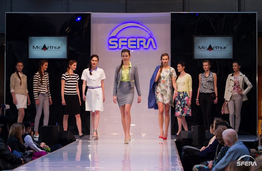 Moda wiosna 2014. Pokaz mody w bielskiej Galerii Sfera