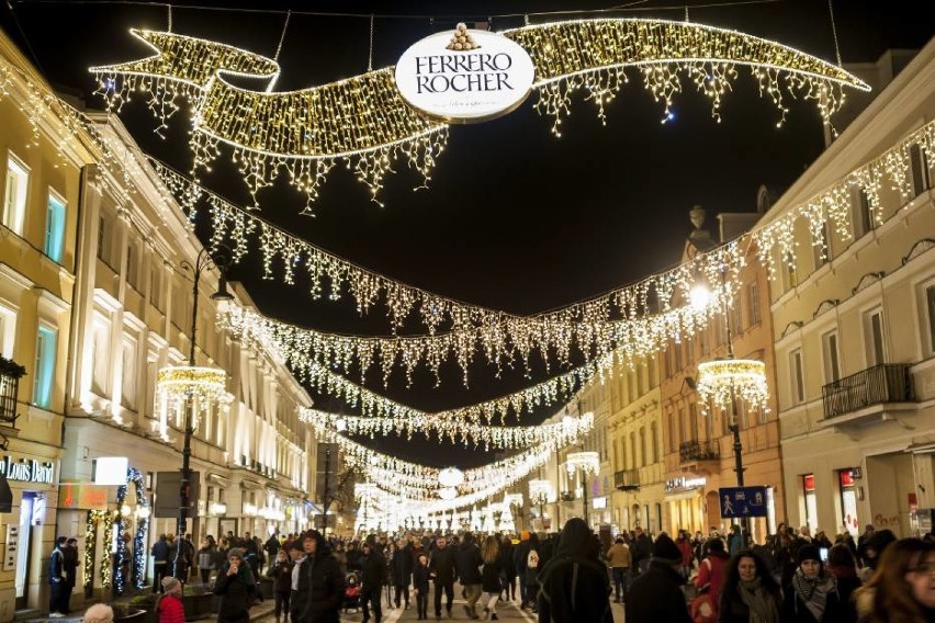 Warszawska iluminacja świąteczna w zagranicznym rankingu. Jest najpiękniejsza w Europie