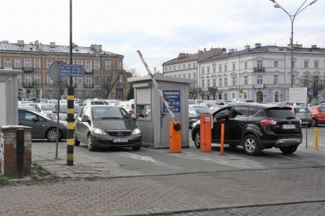 Parking na placu Wolności w Kielcach w piątek, 12 sierpnia będzie zamknięty