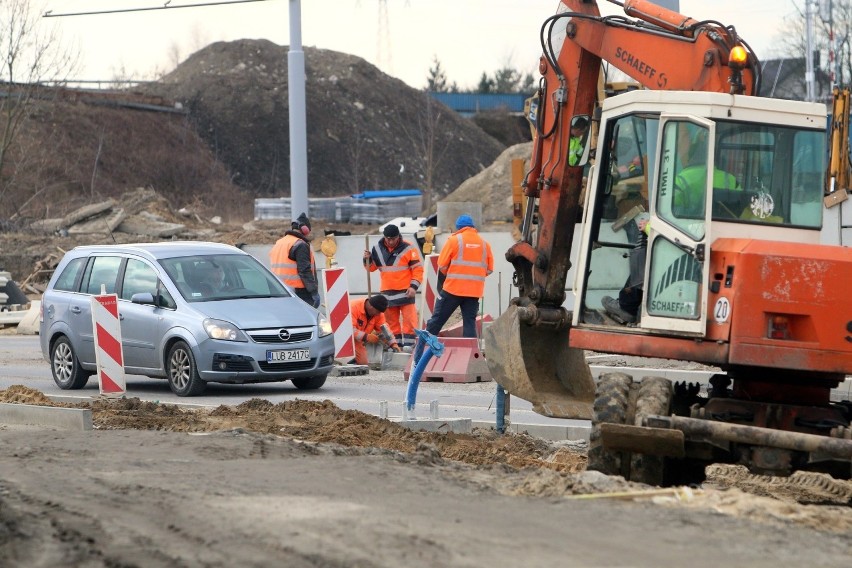 Naprawa będzie polegała na usunięciu istniejącej i budowie...