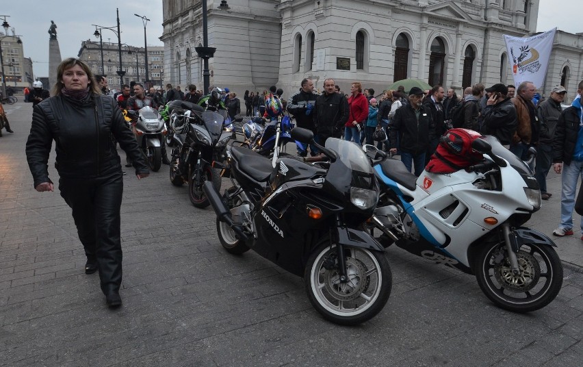 Parada motocyklistów w centrum Łodzi, 26.03.2015