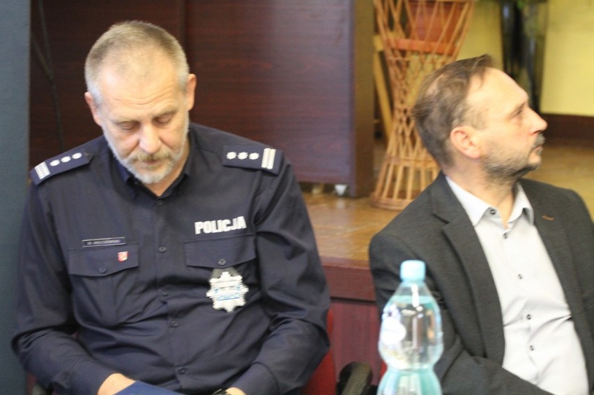 Debata społeczna policji w złotowskim Ekonomie