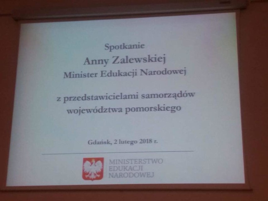 Powiat nowodworski. Minister edukacji narodowej, Anna...