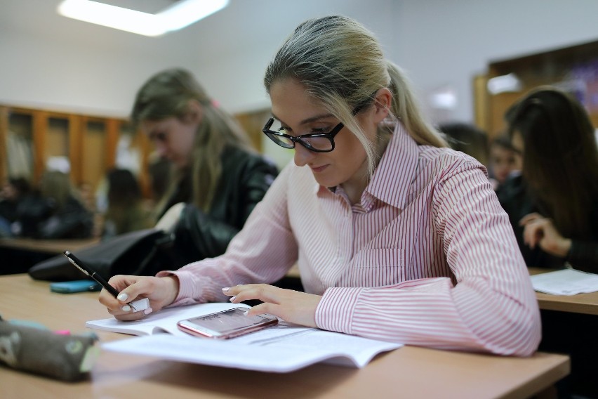 Dzień Edukacji Prawnej w Piotrkowie - sędzia Paweł Hochman...