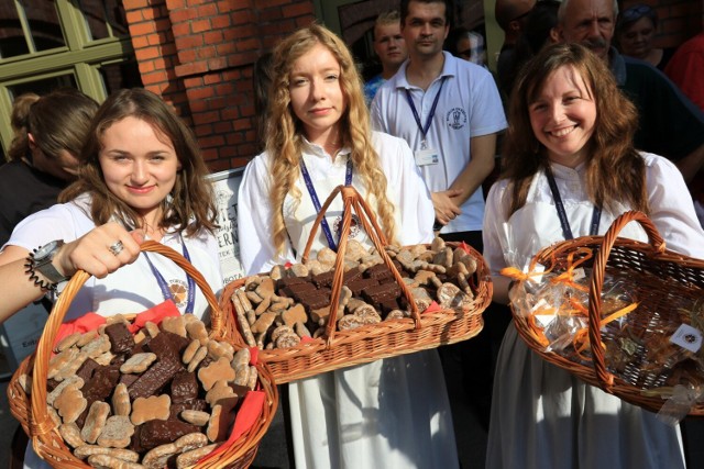 Do odwiedzenia Torunia przede wszystkim mają zachęcić najbardziej znane skojarzenia z miastem: Kopernik, pierniki i obecność Torunia w prestiżowym gronie na liście UNESCO. Na zdjęciu święto piernika w 2017 roku.