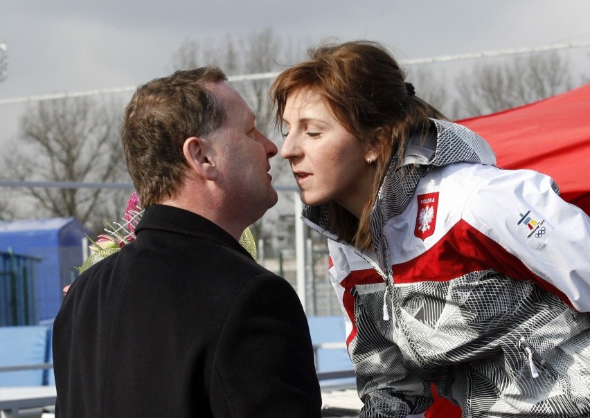 Natalia Czerwonka witana na lubińskim lodowisku, tak było 7 i 11 lat temu