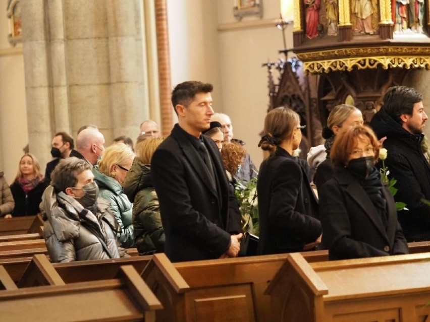 Anna i Robert Lewandowscy pogrążeni w żałobie. Byli w Łodzi...