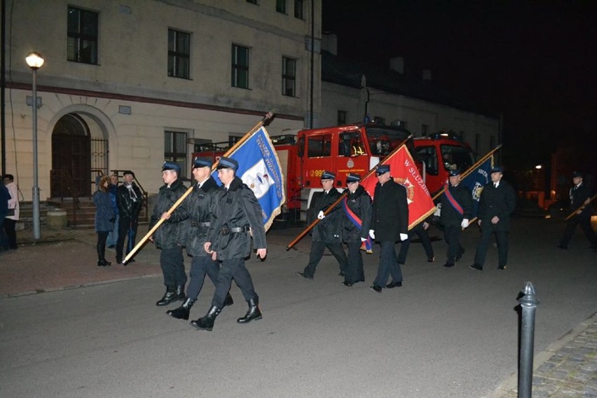 Święto Niepodległości w Mikołowie: wspólne śpiewanie i gra...