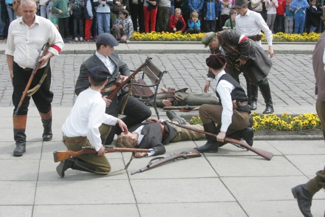 Tak było w ubiegłym roku na pikniku militarno - historycznym w Wodzisławiu Śl.