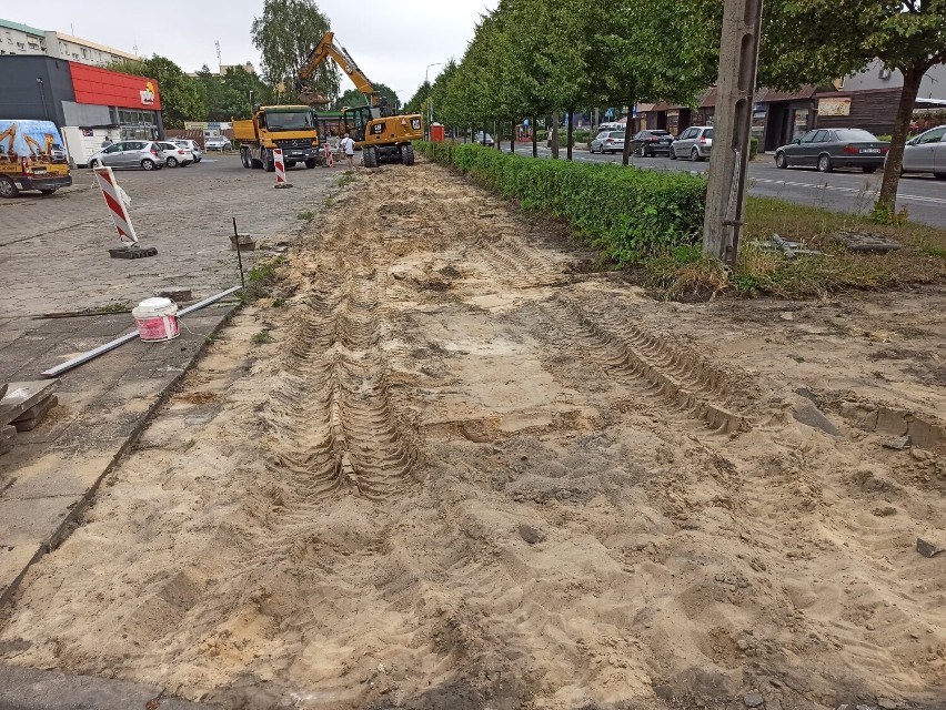 Budowa ścieżki rowerowej na ulicy Bohaterów Westerplatte w Rawiczu