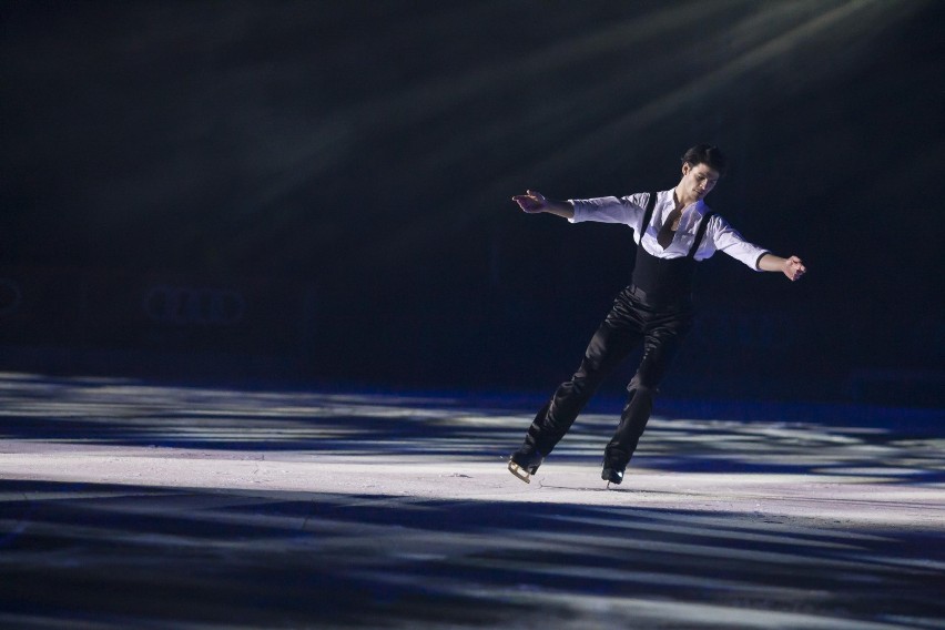 Kings on Ice. Popis łyżwiarskich umiejętności na Stadionie...