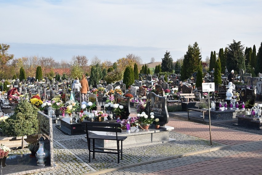 Kwidzyn. Wszystkich Świętych z obostrzeniami sanitarnymi - bez Mszy św. oraz procesji na cmentarzach