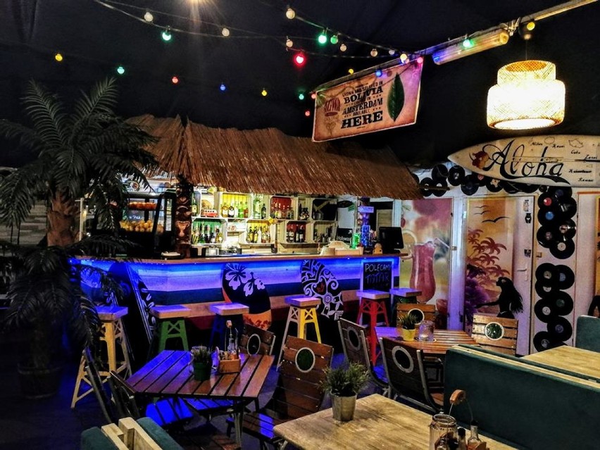 Na warszawskim Tarchominie znajduje się Karaibski Bar Aloha....
