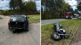 Tragiczny wypadek pod Warszawą. Motocyklista zginął na miejscu po zderzeniu z bmw. Kierująca autem była pijana. 26-latka stanie przed sądem