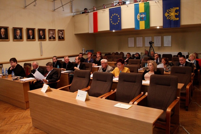 Sesja rady miasta Siemianowice: Dużo o szpitalu i rodzinie...
