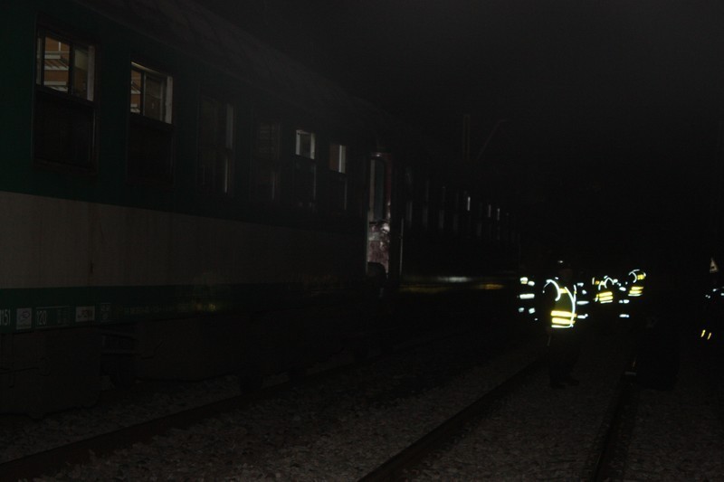 Zderzenie pociągów w Szczekocinach koło Zawiercia. Zdjęcia z miejsca katastrofy [GALERIA]