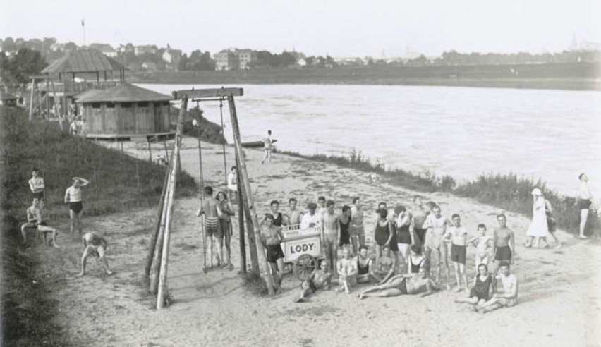 Plaża nad Wisłą z 1926 r.