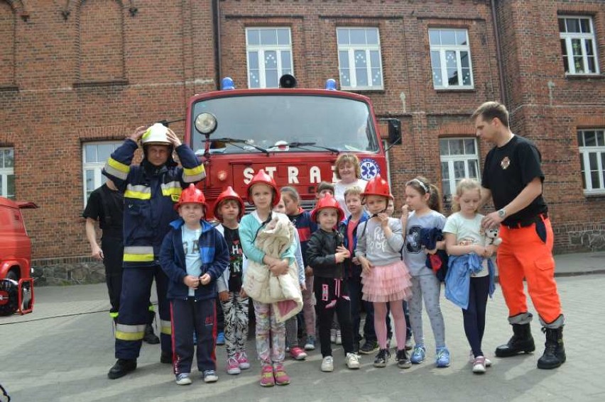 Strażacy z OSP w Pleszewie w szkołach i przedszkolach