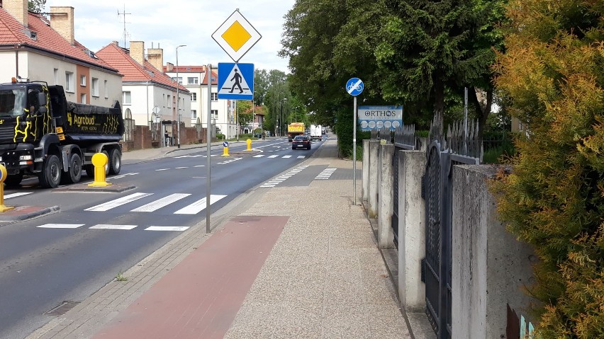 Ścieżka rowerowa i chodnik przy ul. Traugutta.