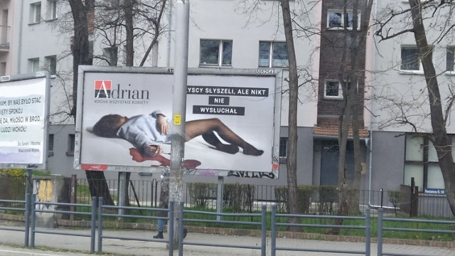 Jeden z billboardów we Wrocławiu