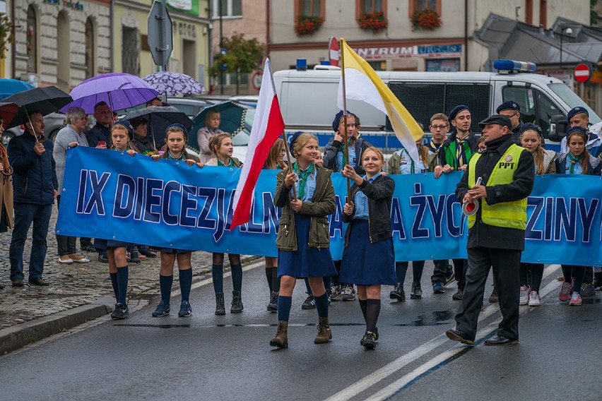 Grybów. Marsz obrońców życia [ZDJĘCIA]