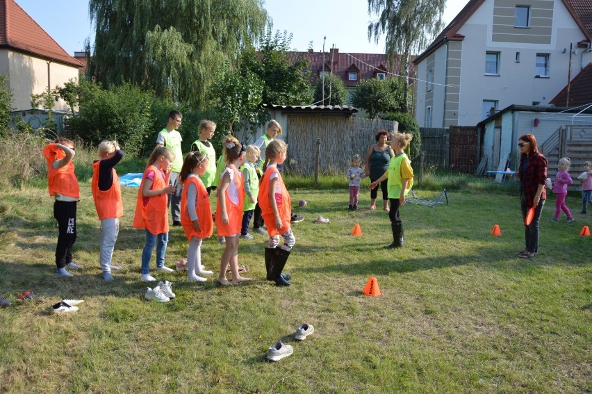 Lębork. Na Stryjewskiego wyciągnęli ludzi z domów i urządzili imprezę