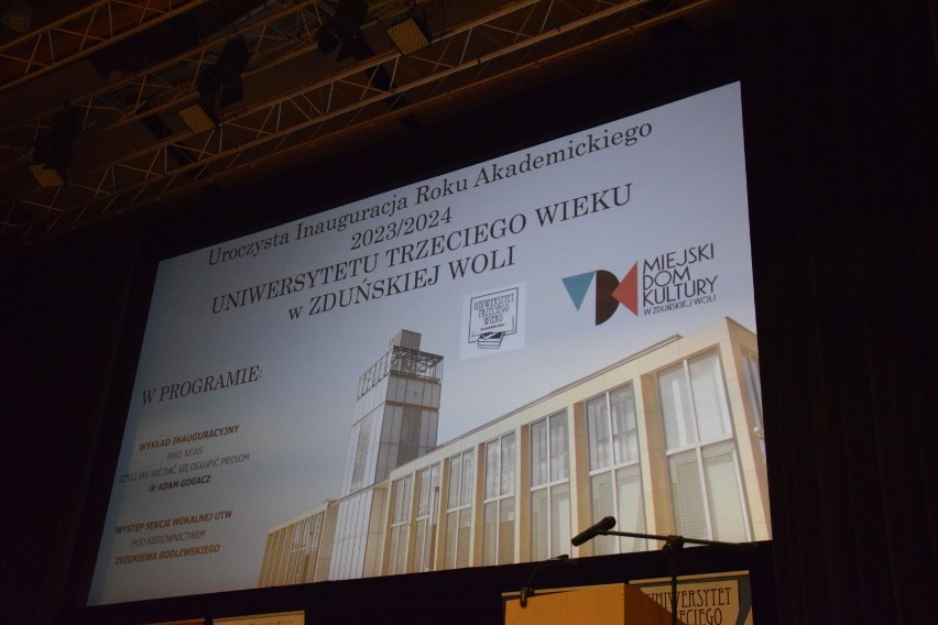 Inauguracja roku akademickiego 2023/2024 Uniwersytetu Trzeciego Wieku w Zduńskiej Woli