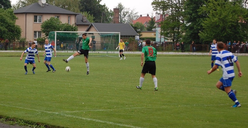 W meczu na szczycie V ligi Żuławy przegrały u siebie z Olimpią Sztum 0:1 (0:0)