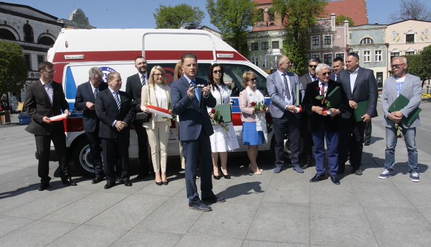 Nowy ambulans dla Puckiego Szpitala to VW