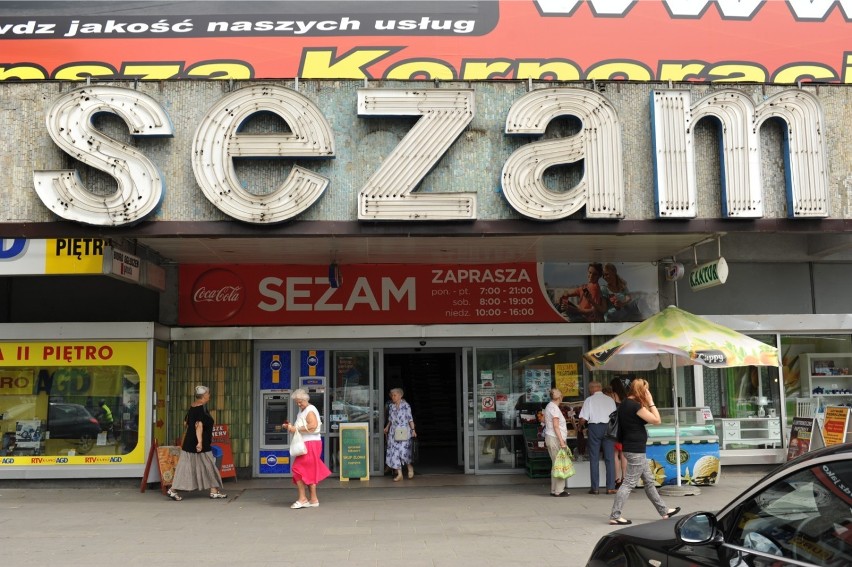 Rozbiórka Sezamu. Nowoczesne centrum biznesowe w miejsce...