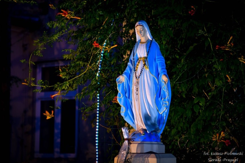 Figura Matki Boskiej przy starym szpitalu w Sieradzu po latach starań została wpisana do wojewódzkiego rejestru zabytków ZDJĘCIA