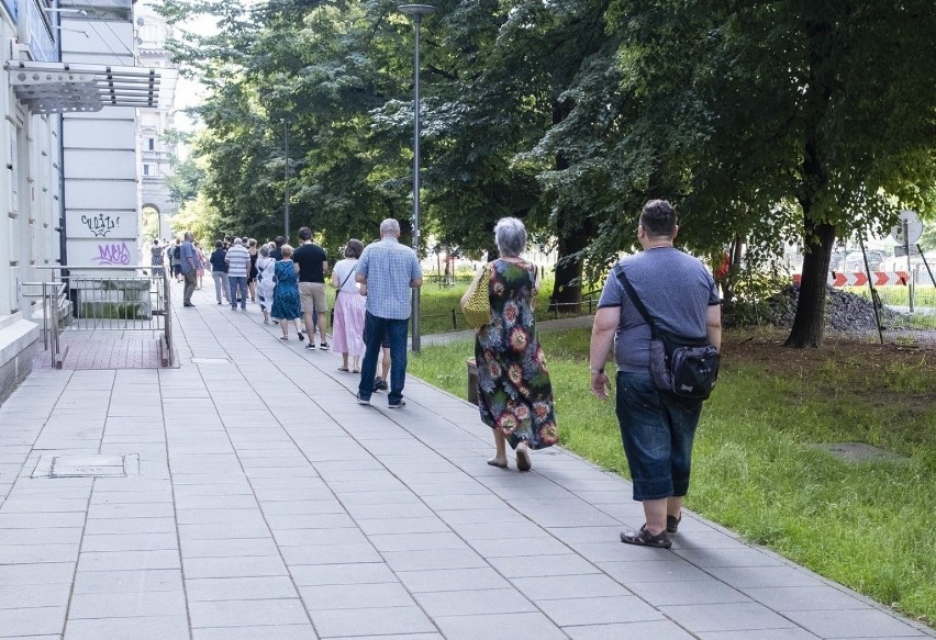 Wybory prezydenckie 2020. Frekwencja na godz. 12.00. Lubuskie na szarym końcu