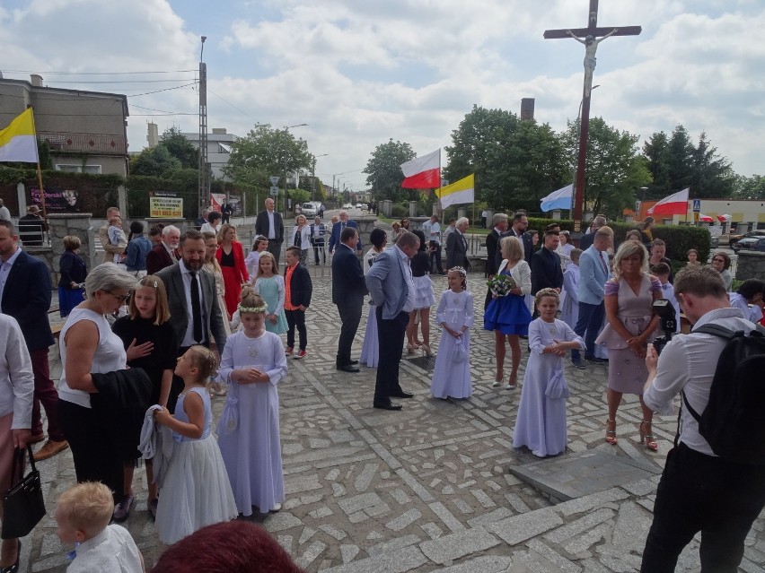 I Komunia Święta w Parafii pw. NMP Królowej Polski w Kaliszu. "To jeden z tych dni, które zapamiętacie do końca życia" ZDJĘCIA