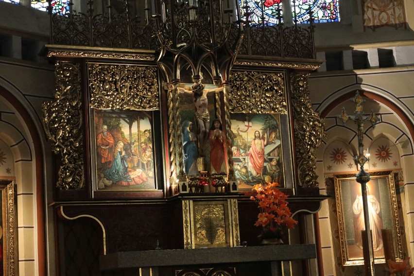 Ołtarz w kościele Mariackim w Szczecinku