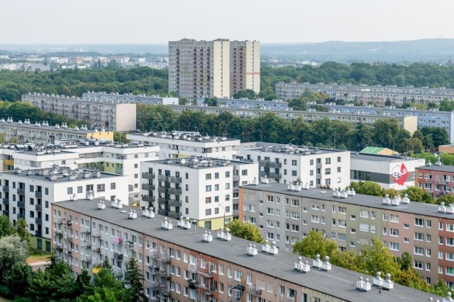 Rada Osiedla Nowe Winogrady Północ na czerwcowej sesji podjęła uchwałę w sprawie projektu planu wydatków na 2022 r. Jednak proces jej podejmowania wzbudził sprzeciw jednego z radnych, Mateusza Otty, który ją zaskarżył. Po przedstawieniu projektu, przewodniczący zarządu, Bartosz Werner wniósł wniosek o zakończenie dyskusji, co uniemożliwiło zabranie głosu w temacie chętnym.