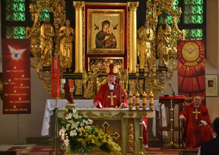 Relikwie Jana Pawła II w Malborku. Wierni przywitali je w kościele MBNP