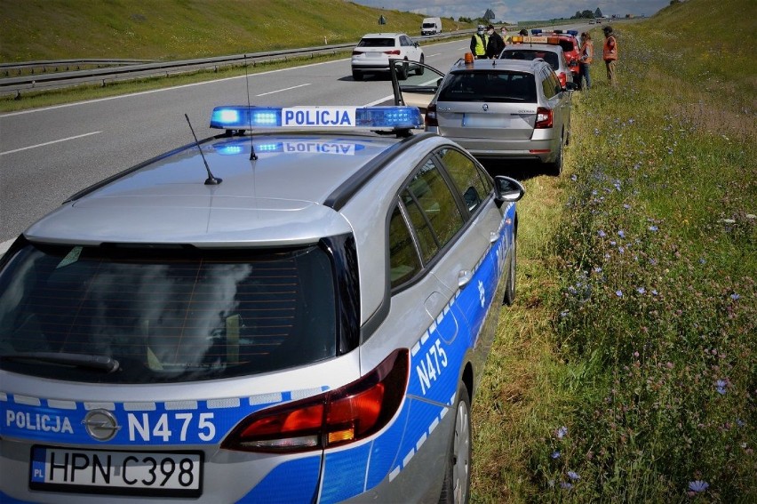 Policja wyjaśniała okoliczności wypadku na A1 pomiędzy Swarożynem, a Stanisławiem koło Tczewa