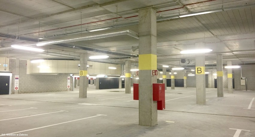 Arena Zabrze: parking, biura i pasaż gotowe. I etap budowy...