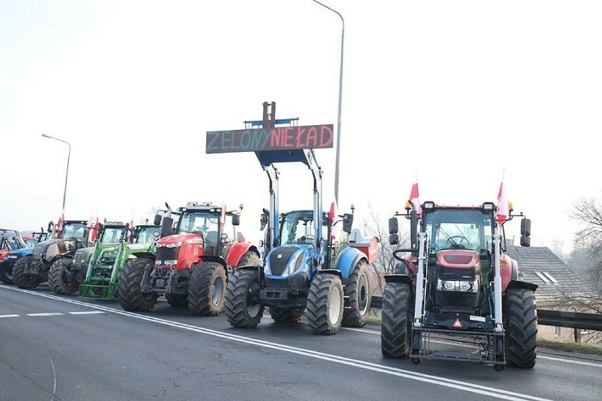 Wielkopolscy rolnicy zakończyli protest. "Będziemy patrzeć rządzącym na ręce". Tak relacjonowaliśmy na żywo