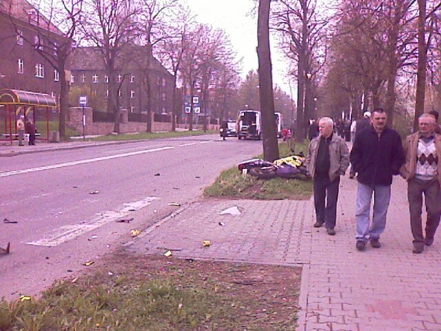 Wypadek na Andersa, trzy osoby w szpitalu [FOTO]