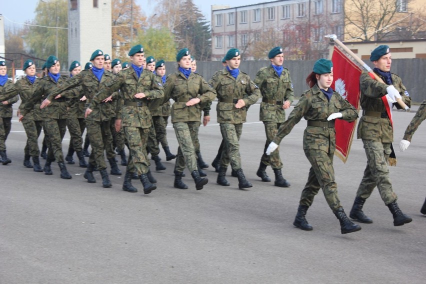 Ślubowanie klas mundurowych w ZST w Kole