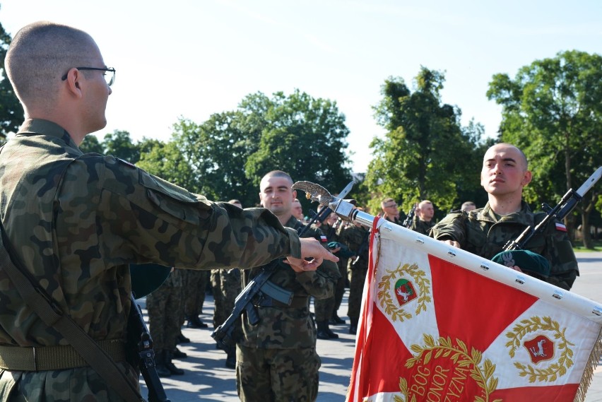 Chełm. Szkolenie  wojskowe  studentów Legii Akademickiej zakończone  przysięgą - zobaczcie zdjęcia
