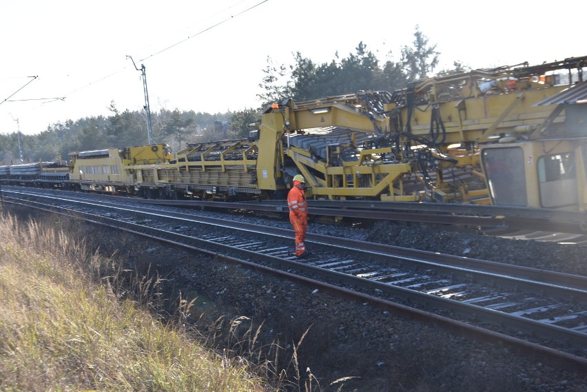 Zakończenie kolejnego etapu modernizacji linii kolejowej Myszków-Poraj ZDJĘCIA