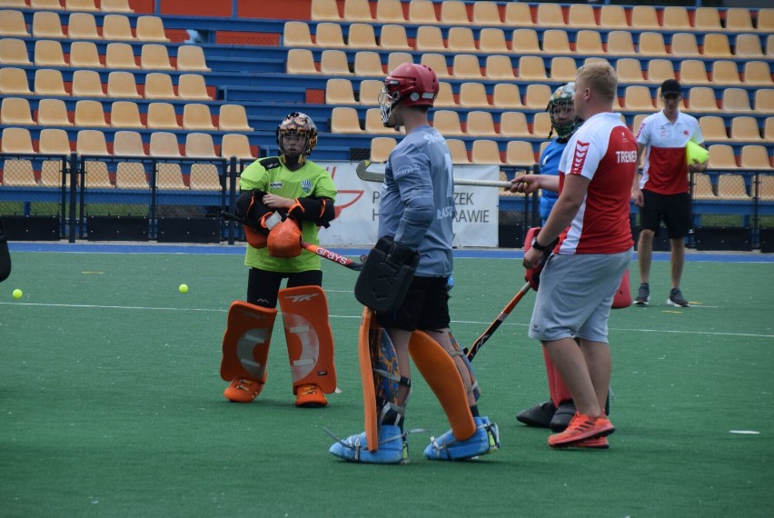 Gniezno. Enea Rośnij z hokejem - kamp dla młodych sportowców