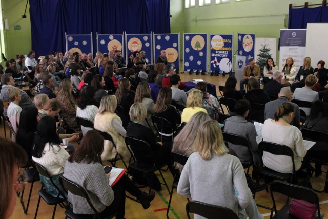 W Szkole Podstawowej nr 14 odbyła się I Konferencja Edukacyjna "Współpraca rodzi różnorodność". Dyskutowano o roli szkoły i edukacji w XXI wieku