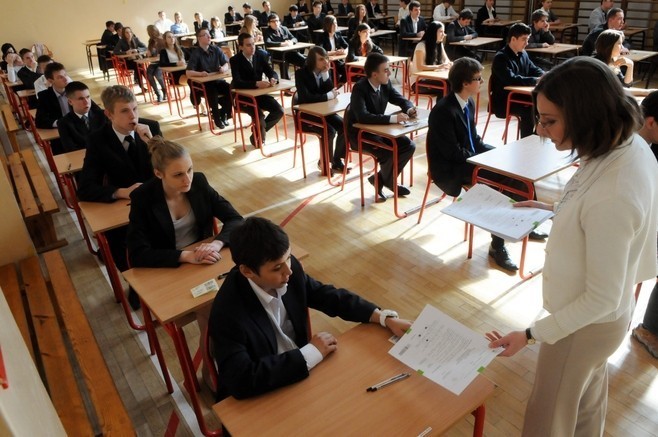24-26 kwietnia: Uczniowie gimnazjów pisali egzamin...