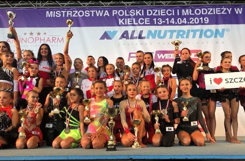 Ogromny sukces dziewcząt z Centrum Tańca Top Toys na Mistrzostwach Polski Fitness