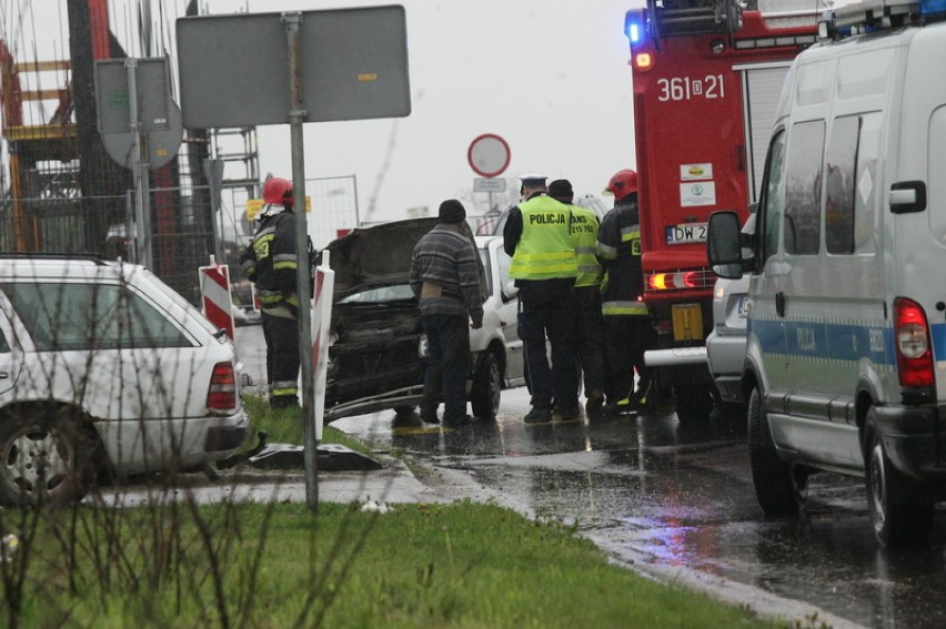 Wypadek na obwodnicy Legnicy (ZDJĘCIA)